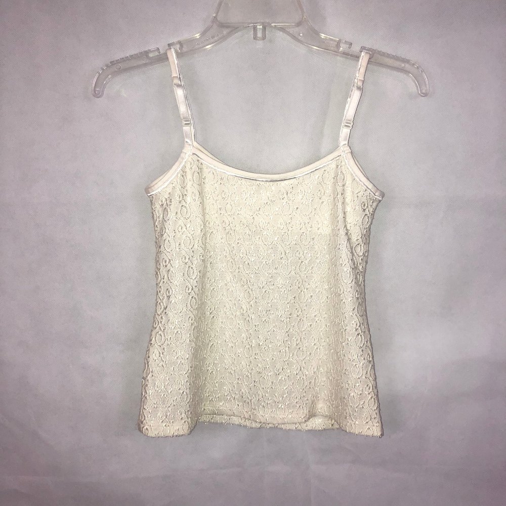 White Lace Tank Top Size Medium (Fits like Small) - Picture 2 of 3